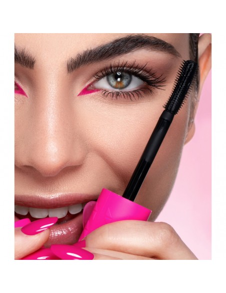 Diego_Dalla_Palma_Mascara_My_Hap_1644599757_2.jpg