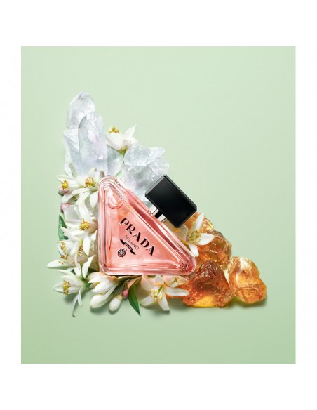 Prada_Paradoxe_Eau_De_Parfum_1664362222_2.jpg