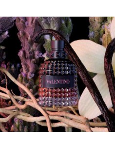 Valentino_Uomo_Born_In_Roma_Inte_1681750375_0.jpg 2