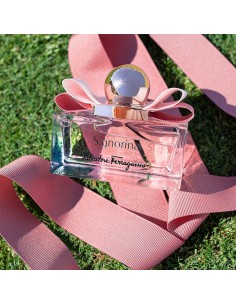 Salvatore_Ferragamo_Signorina_Ea_1698431641_0.jpg 2