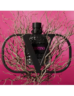 Valentino_Uomo_Born_In_Roma_Extr_1738668521_0.jpg 2