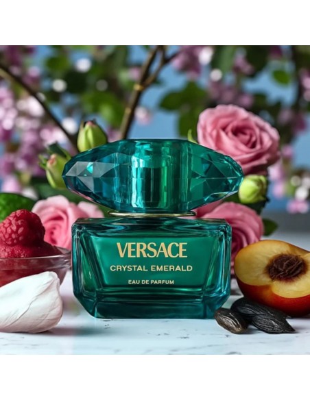 Versace_Crystal_Emerald_Eau_De_P_1761997409_1.jpg
