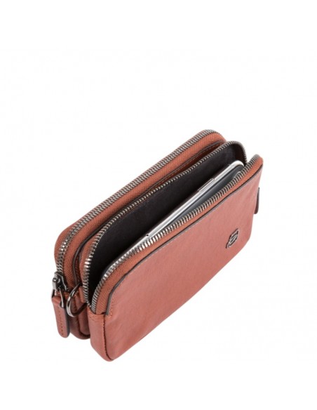 Piquadro_Pochette_Linea_Black_Sq_1780576941_1.jpg